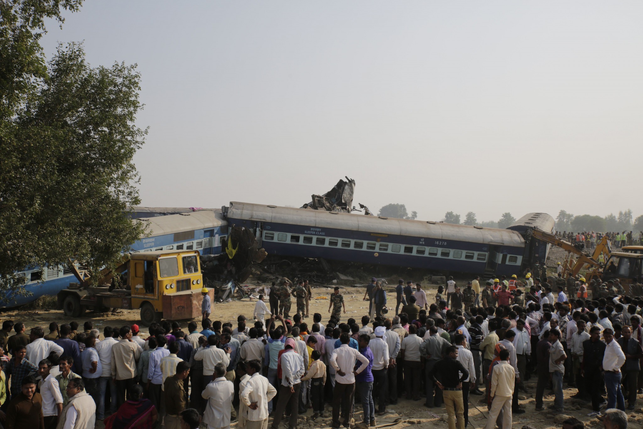 Pri železničnom nešťastí zomrelo najmenej 107 ľudí